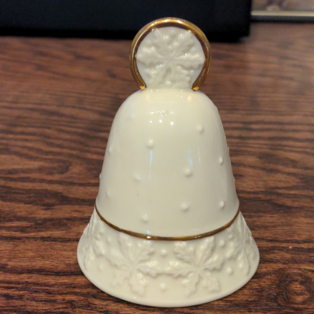 vintage Lenox snowflake bell